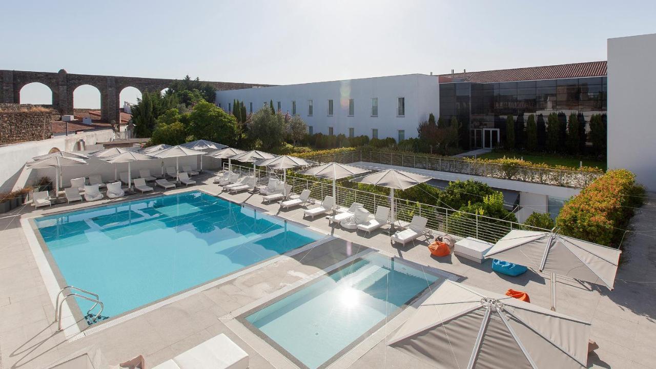 M'Ar De Ar Aqueduto Hotel Evora Ngoại thất bức ảnh The hotel's swimming pool